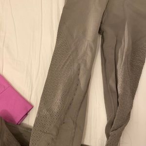 Seamless lululemon pant